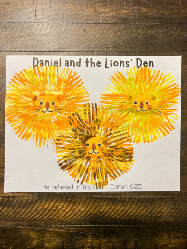 Daniel and the Lions Den Painting Craft using free printable and plastic forks.